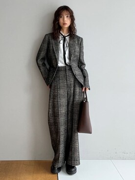 本村　実沙子さん（レディース・166cm）の秋コーディネート