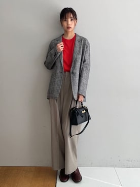 「AULENTTI（オウレンティ）のアイテム」を使った、本村　実沙子さん（レディース・166cm）の冬コーディネート