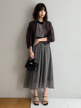 「AULENTTI（オウレンティ）のアイテム」を使った、本村　実沙子さん（レディース・166cm）の春コーディネート