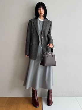 「DRESSTERIOR（ドレステリア）のウォッシャブルストライプシャツワンピース（ワンピース、グレー系）」を使った、本村　実沙子さんの秋コーディネート