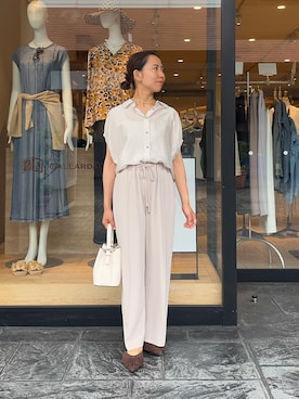 「Jena espace merveilleux(ジェナ エスパスメルヴェイユ)の袖ギャザーシャツ(シャツ/ブラウス、ベージュ系)」を使った、ゆきさん(レディース・156cm)の夏コーディネート