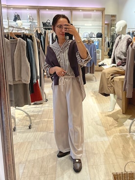 「Jena espace merveilleux(ジェナ エスパスメルヴェイユ)の〈9/18インスタライブご紹介アイテム〉ダブルストライプシャツ(シャツ/ブラウス、ブラウン系)」を使った、ゆきさん(レディース・156cm)の秋コーディネート