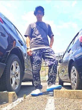 「NIKE（ナイキ）のアイテム（サンダル、ホワイト系）」を使った、tonoootonoooさん（メンズ・174cm）の夏コーディネート