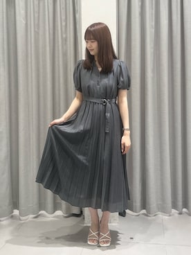 「NATURAL BEAUTY BASIC（ナチュラルビューティーベーシック）のフロントボタンプリーツワンピース（ワンピース、グレー系）」を使った、reikaさん（レディース・160cm）の夏コーディネート