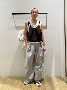 「BAYFLOW（ベイフロー）の[シルエットアレンジ可能♪]スウェットスラックス（スウェットパンツ、グレー系）」を使った、てぃーさん（レディース・169cm）の夏コーディネート