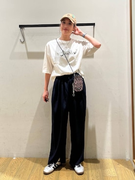 「HEREIAM（ヘレイアム）のアイテム（パンツ）」を使った、てぃーさん（レディース・169cm）の春コーディネート