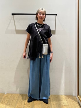 「BAYFLOW（ベイフロー）のアイテム（パンツ）」を使った、てぃーさん（レディース・169cm）の春コーディネート