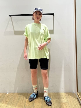 「NEW ERA（ニューエラ）の【NEW ERA(ニューエラ）】920 MINI LOGO BES（キャップ、グレー系）」を使った、てぃーさん（レディース・169cm）の夏コーディネート
