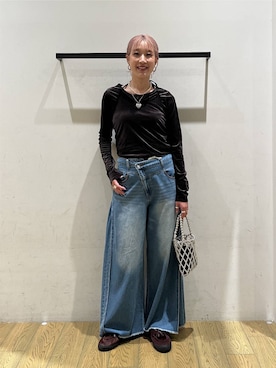 「BAYFLOW（ベイフロー）のビーズミニショルダーバッグ（ショルダーバッグ、シルバー系）」を使った、てぃーさん（レディース・169cm）の秋コーディネート