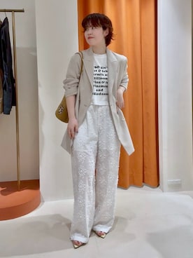 「Whim Gazette（ウィムガゼット）の3D刺繍パンツ（その他パンツ、ホワイト系）」を使った、wg_iijimaさん（レディース・157cm）の春コーディネート