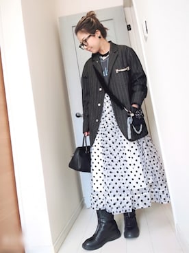 「ChinatsuAoyama×UMBROのアイテム（Tシャツ/カットソー、グレー系）」を使った、アリエル＊さん（レディース・155cm）の春コーディネート