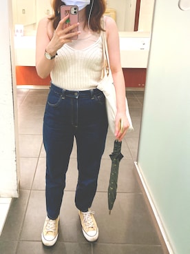 「チャックテイラー」｜「アイテム（アナログ腕時計）」を使った、m.さん（レディース・161cm）の秋コーディネート