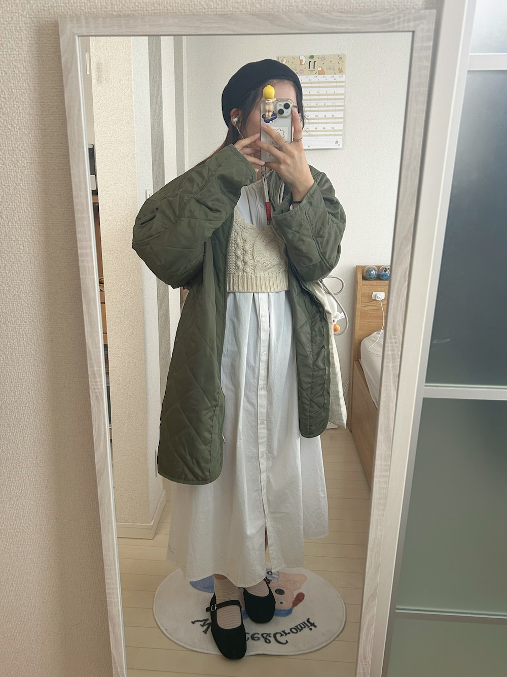 「カーキ、キルティング、GU、ワンピース、白ワンピース、カンフーシューズ、niko and ...、冬コーデ、ベレー帽、CPCM」｜「LEPSIMのバスクブラックベレー 739618 （ハンチング/ベレー帽、ブラック系）」を使った、ｅｍａ ¨̮ さん（レディース・159cm）の冬コーディネートの1枚目の写真