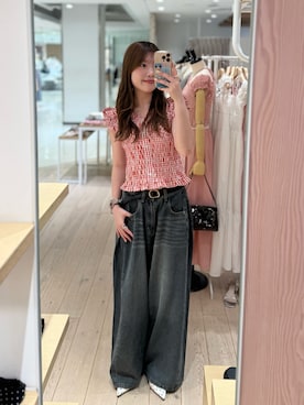 「mystic（ミスティック）のシャーリングフレンチブラウス（Shirts、レッド系）」を使った、おりんさん（レディース・161cm）の春コーディネート