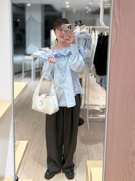 「mystic（ミスティック）のコットンキャンディブラウス（Shirts、ブルー系）」を使った、おりんさん（レディース・161cm）の春コーディネート