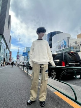 「Guess（ゲス）のアイテム（カーゴパンツ）」を使った、GUESS JAPANさん（メンズ・180cm）の秋コーディネート