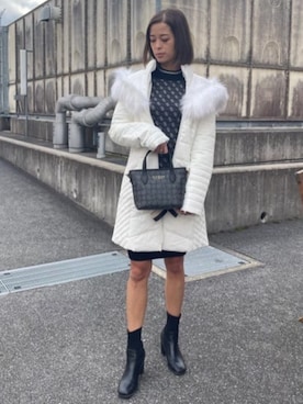 「ミニトート」｜GUESS JAPANさん（レディース・163cm）の冬コーディネート