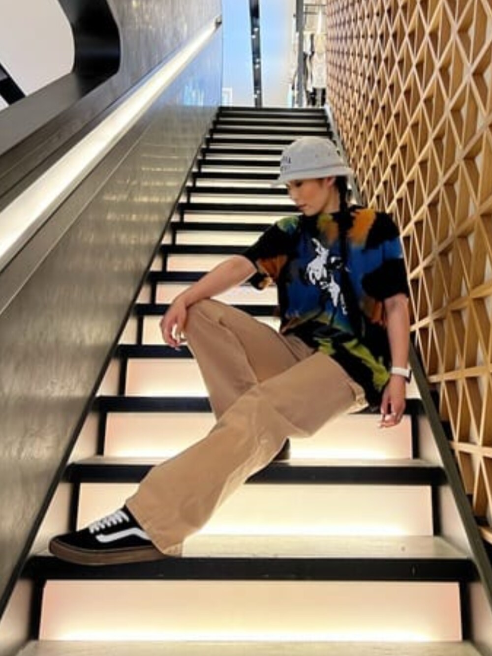 その他のTシャツ/カットソーを着用したレディースの夏コーディネートの1枚目の写真