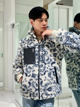 「Guess（ゲス）のアイテム（ブルゾン）」を使った、GUESS JAPANさん（メンズ・173cm）の秋コーディネート