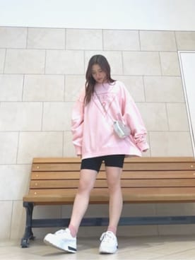 「Guess（ゲス）のアイテム（スウェット）」を使った、GUESS JAPANさん（レディース・158cm）の春コーディネート