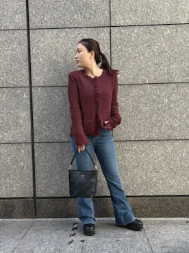 「アイテム（ノーカラージャケット、レッド系）」を使った、GUESS JAPANさん（レディース・155cm）の秋コーディネート