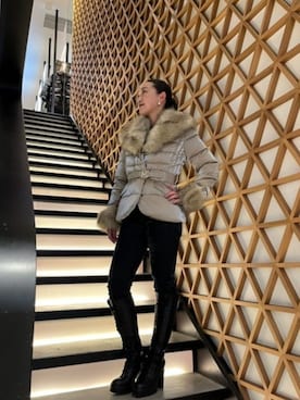 「Guess（ゲス）のアイテム（ブルゾン）」を使った、GUESS JAPANさん（レディース・160cm）の秋コーディネート