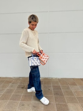「Guess（ゲス）のアイテム（ニット/セーター）」を使った、GUESS JAPANさん（メンズ・174cm）の夏コーディネート