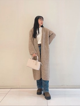 Guessのアイテムを使った人気ファッションコーディネート - WEAR