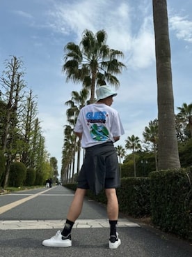 「Guess（ゲス）のアイテム（ハット）」を使った、GUESS JAPANさん（メンズ・174cm）の夏コーディネート