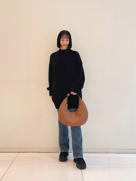 「Guess（ゲス）のアイテム」を使った、GUESS JAPANさん（レディース・159cm）の冬コーディネート