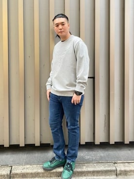 「Guess（ゲス）のアイテム（スウェット）」を使った、GUESS JAPANさん（メンズ・178cm）の春コーディネート