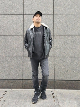 「アイテム（ムートンコート）」を使った、GUESS JAPANさん（メンズ・170cm）の秋コーディネート