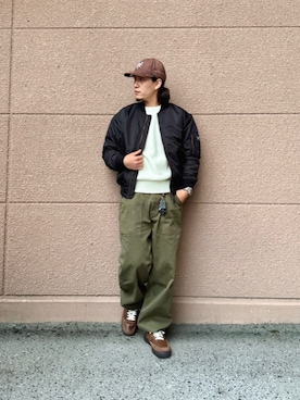 「アイテム（MA-1）」を使った、GUESS JAPANさん（メンズ・173cm）の冬コーディネート