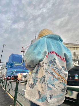 「Guess（ゲス）のアイテム（その他アウター）」を使った、GUESS JAPANさん（レディース・155cm）の秋コーディネート