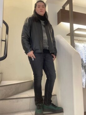 「Guess（ゲス）のアイテム（ブルゾン）」を使った、GUESS JAPANさん（メンズ・178cm）の冬コーディネート