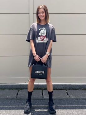 「ミニトート」｜GUESS JAPANさん（レディース・163cm）の夏コーディネート