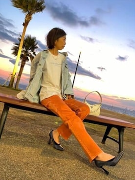 「Guess（ゲス）のアイテム（デニムジャケット）」を使った、GUESS JAPANさん（レディース・170cm）の春コーディネート