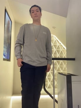 「Guess（ゲス）のアイテム（アクセサリー）」を使った、GUESS JAPANさん（メンズ・178cm）の秋コーディネート