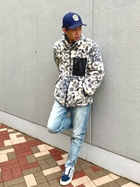 「Guess（ゲス）のアイテム（ブルゾン）」を使った、GUESS JAPANさん（メンズ・173cm）の春コーディネート