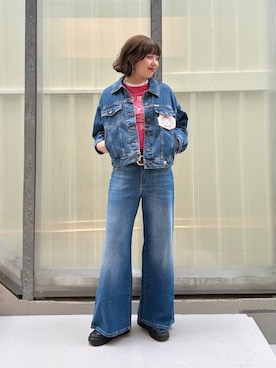 「GUESS JEANS（ゲスジーンズ）のアイテム」を使った、GUESS JAPANさん（レディース・165cm）の秋コーディネート