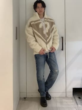 「Guess（ゲス）のアイテム（ブルゾン）」を使った、GUESS JAPANさん（メンズ・178cm）の春コーディネート
