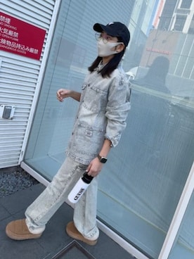 「Guess（ゲス）のアイテム（ブルゾン）」を使った、GUESS JAPANさん（レディース・169cm）の春コーディネート