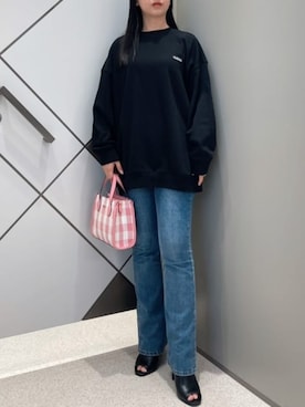「ハローキティ」｜GUESS JAPANさん（レディース・159cm）の冬コーディネート
