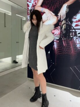 「Guess（ゲス）のアイテム（その他アウター）」を使った、GUESS JAPANさん（レディース・162cm）の冬コーディネート