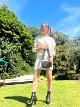 「Guess（ゲス）のアイテム（スウェット）」を使った、GUESS JAPANさん（レディース・164cm）の冬コーディネート