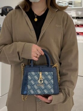 「Guess（ゲス）のアイテム（アクセサリー）」を使った、GUESS JAPANさん（レディース・155cm）の春コーディネート