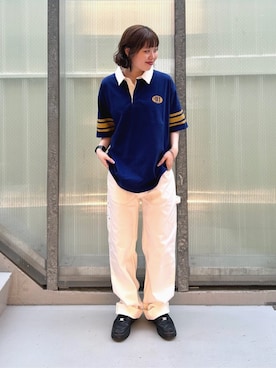 「アイテム（ポロシャツ）」を使った、GUESS JAPANさん（レディース・165cm）の秋コーディネート