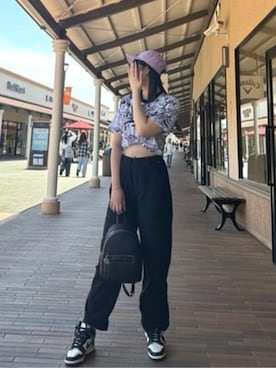 「Guess（ゲス）のアイテム（帽子）」を使った、GUESS JAPANさん（レディース・165cm）の春コーディネート