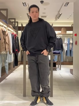 「Guess（ゲス）のアイテム（スウェット）」を使った、GUESS JAPANさん（メンズ・178cm）の春コーディネート