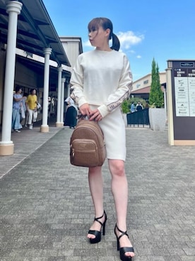 「アクティブ」｜「アイテム（スウェット）」を使った、GUESS JAPANさん（レディース・151cm）の秋コーディネート